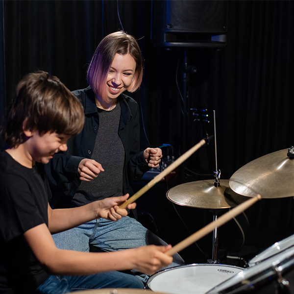 Drums Lessons in Hexton